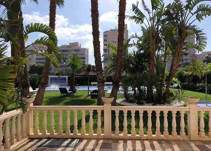 Frente Al Mar